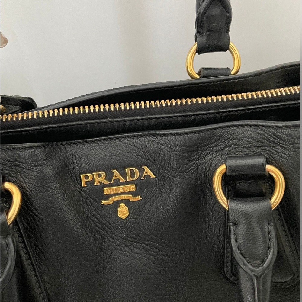 Prada Black Vitello Daino Bag with Gold Details - Picture 2 of 5